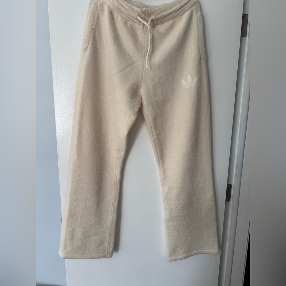 Adidas women’s dept knitted sweatpants